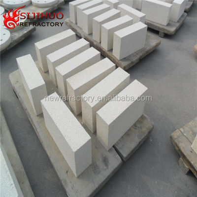 0.34% Contenuto di CaO Alumina Bollino di mattoni isolanti per un'efficienza termica superiore