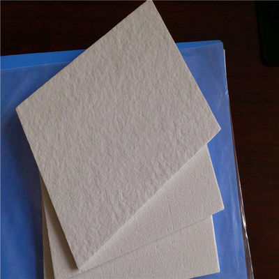 Fabbricazione a base di fibre ceramiche refrattarie