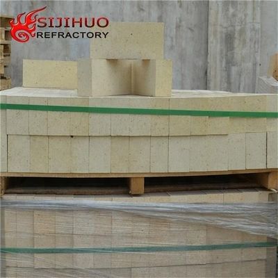 1.2-1.4% di SiC Alumina Refractory High Bricks per forni di cemento in colore giallo