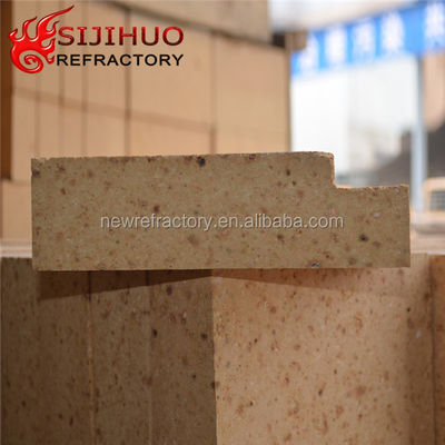 Fabbricazione di mattoni resistenti al blocco di alluminio per forni di cemento con 15% di SiC