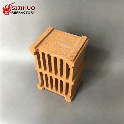 Contenuto di SiC 1,2-1,4% 230x114x65 mm mattoni refrattari a reticolo per forni industriali
