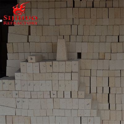15-50% di SiO2 Contenuto di materie prime ceramiche SK34/SK36/SK38 Grandi mattoni refrattari di allumina